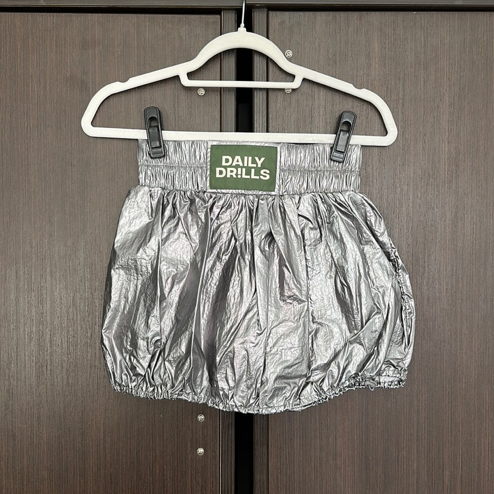 Daily Drills Metallic Skirt. Size S